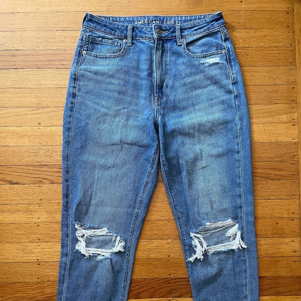 American Eagle Mom Jeans